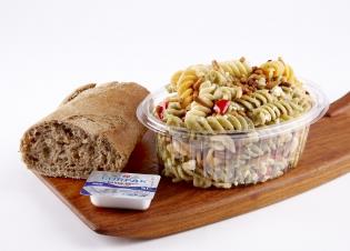 Mellem Pastasalat Græsk